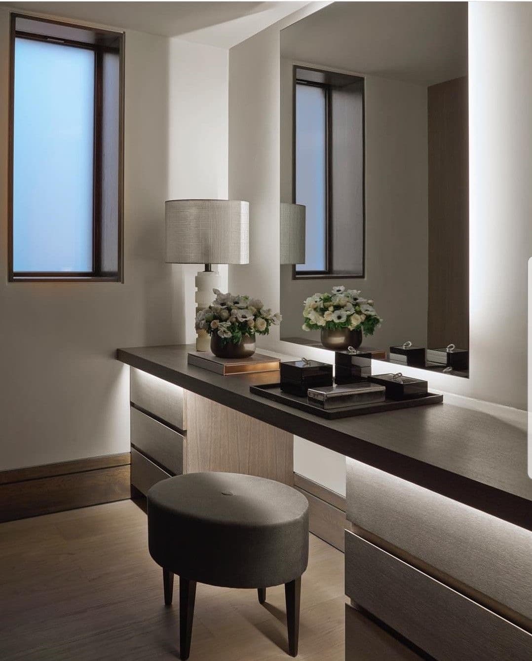 Dressing Unit Design 02